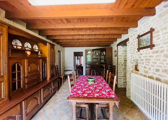 Maison De Campagne Nantillé